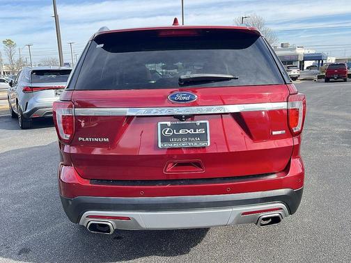 2017 Ford Explorer Platinum