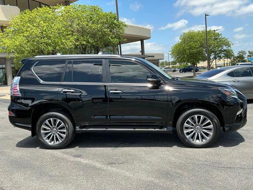 Black Onyx 2023 Lexus GX 460 Luxury