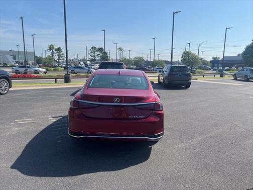 2024 Lexus ES 250 Base