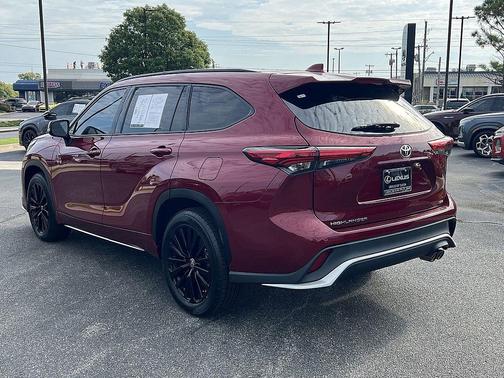 2023 Toyota Highlander XSE