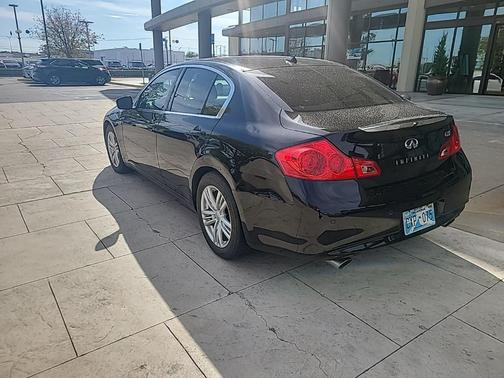 2011 INFINITI G37 Journey