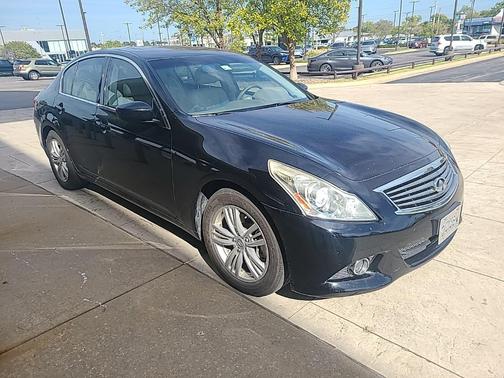 2011 INFINITI G37 Journey
