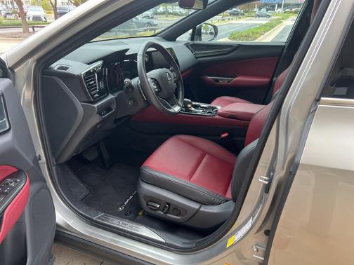 2025 Lexus NX 250 Premium