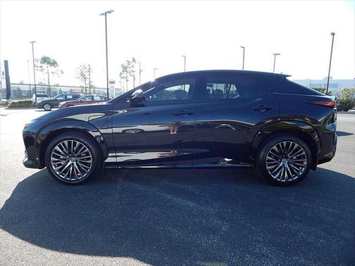 2023 Lexus RZ 450e Luxury
