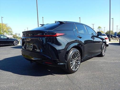2023 Lexus RZ 450e Luxury