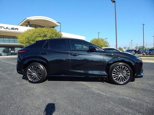 2023 Lexus RZ 450e Luxury