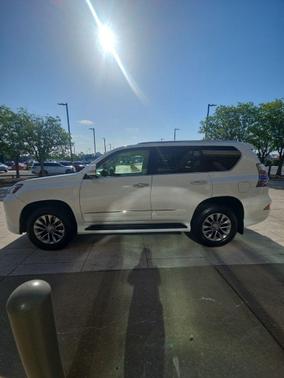 Starfire Pearl 2014 Lexus GX 460 Luxury