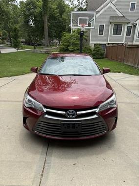 2016 Toyota Camry Hybrid XLE