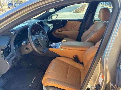 2024 Lexus LS 500 Base