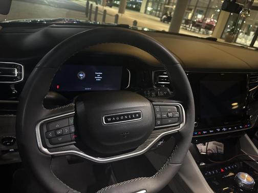 2022 Jeep Wagoneer Series III 4x4