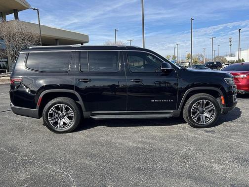 2022 Jeep Wagoneer Series III 4x4