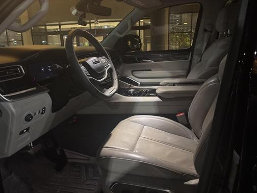 2022 Jeep Wagoneer Series III 4x4