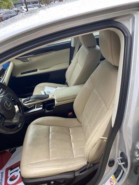 2017 Lexus ES 350 Base