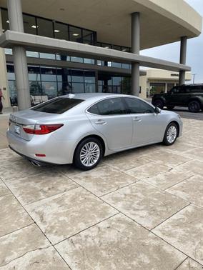 2017 Lexus ES 350 Base