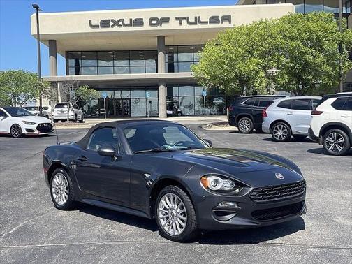 2018 FIAT 124 Spider Base
