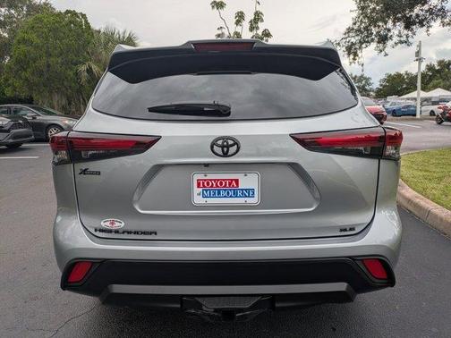2025 Toyota Highlander XLE
