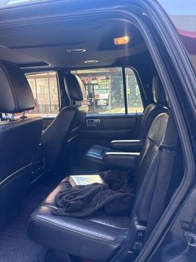 2015 Lincoln Navigator Base