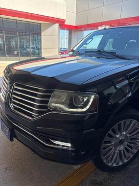 2015 Lincoln Navigator Base
