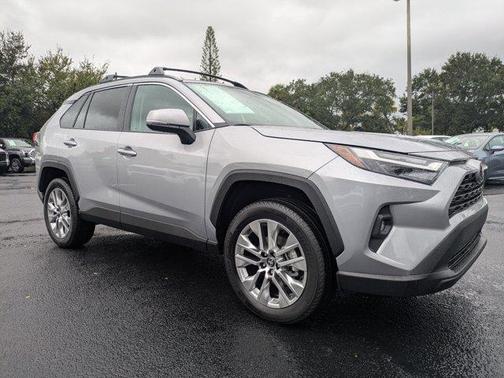 2025 Toyota RAV4 XLE Premium