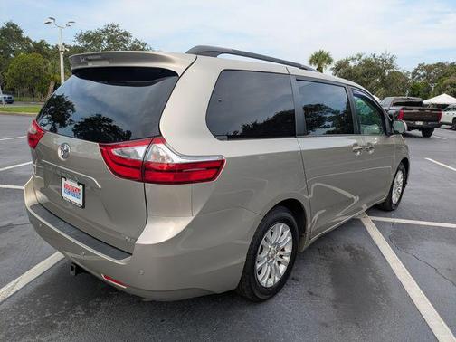 Golf 2017 Toyota Sienna XLE Premium