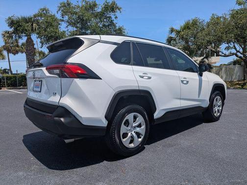 Super White 2020 Toyota RAV4 LE