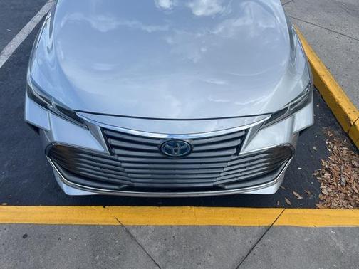 2019 Toyota Avalon Hybrid Limited
