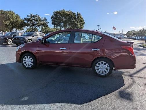 2015 Nissan Versa 1.6 SV