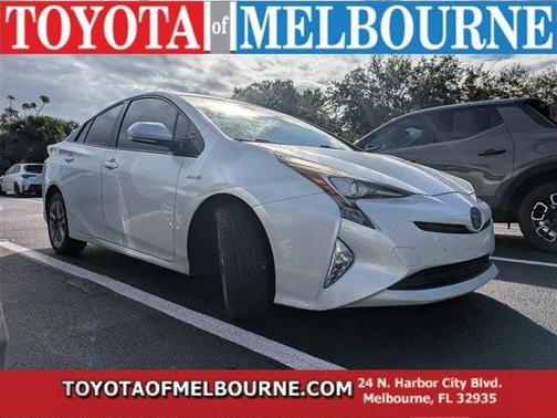 2016 Toyota Prius Four Touring