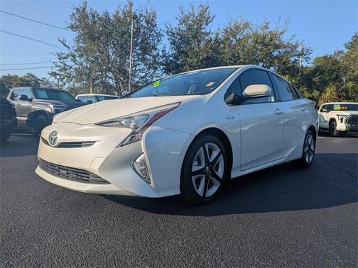 2016 Toyota Prius Four Touring