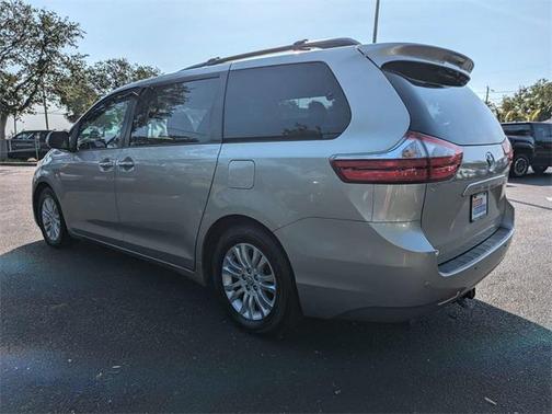 2015 Toyota Sienna XLE Premium