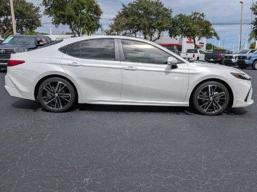Pearl 2026 Toyota Camry XSE