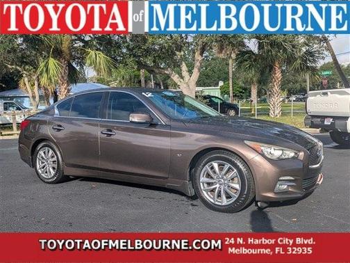 2015 INFINITI Q50 Premium