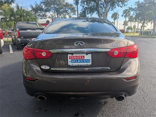 2015 INFINITI Q50 Premium