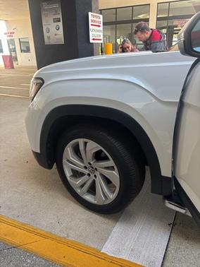 2023 Volkswagen Atlas 3.6L SE w/Technology