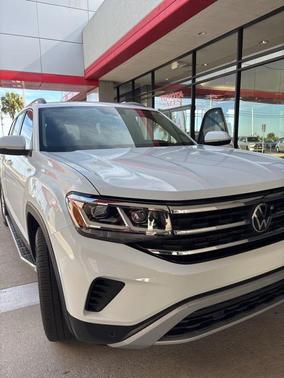 2023 Volkswagen Atlas 3.6L SE w/Technology