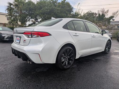 Wind Chill Pearl 2026 Toyota Corolla Hybrid SE