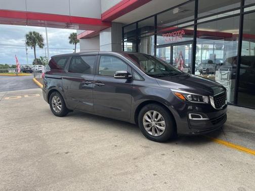 2020 Kia Sedona LX