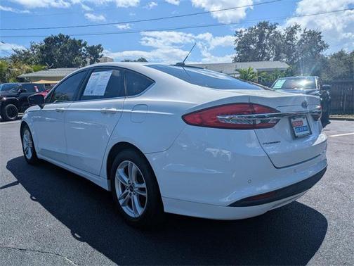 2018 Ford Fusion SE