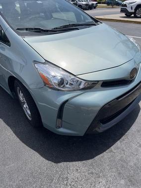 2017 Toyota Prius v Four