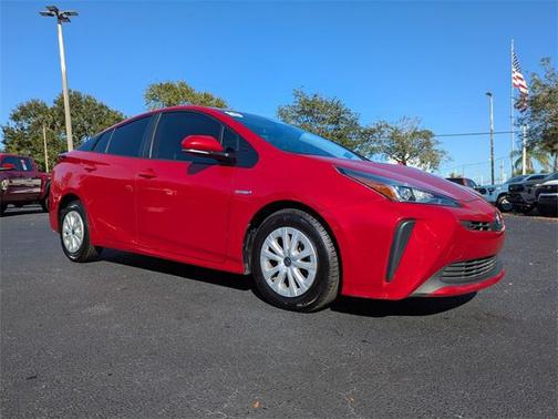 2019 Toyota Prius LE