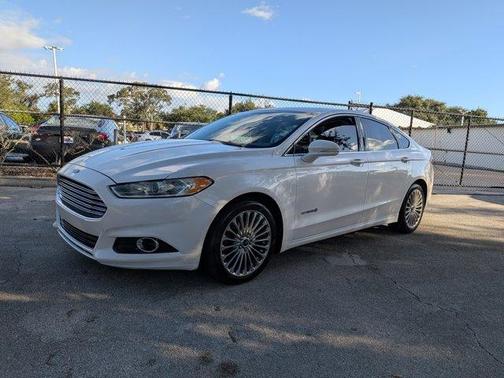 2014 Ford Fusion Hybrid Titanium