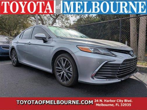 2023 Toyota Camry Hybrid XLE