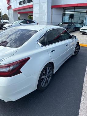 2017 Nissan Altima 2.5 SR