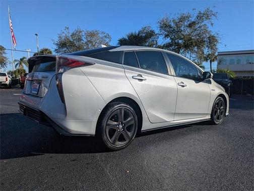 2018 Toyota Prius Four Touring
