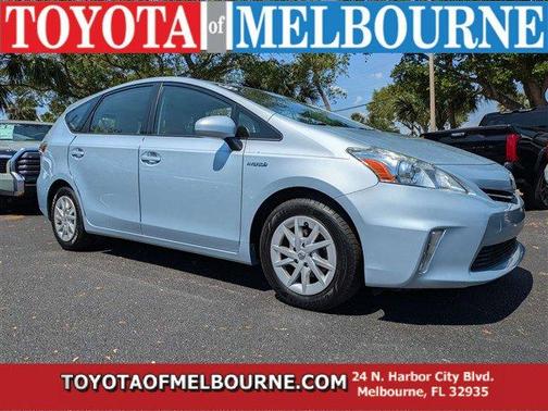 2013 Toyota Prius v Two