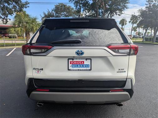 2022 Toyota RAV4 Hybrid XSE