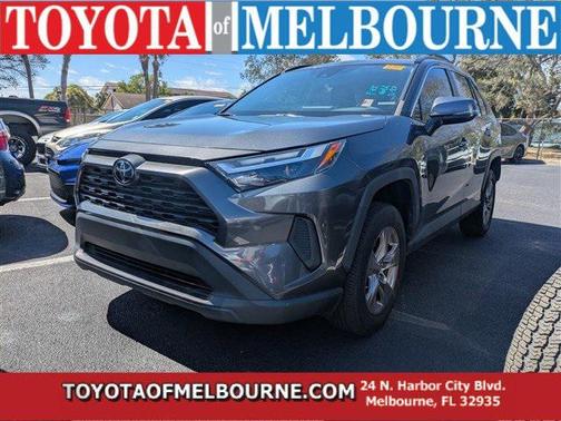 2022 Toyota RAV4 XLE