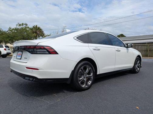 Platinum White Pearl 2023 Honda Accord Hybrid EX-L