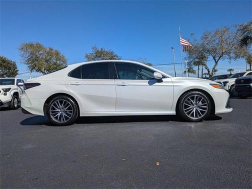 2023 Toyota Camry XLE