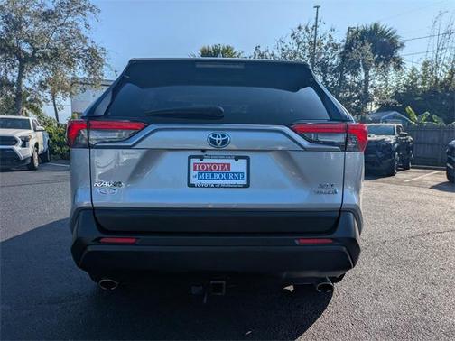 2021 Toyota RAV4 Hybrid XLE Premium